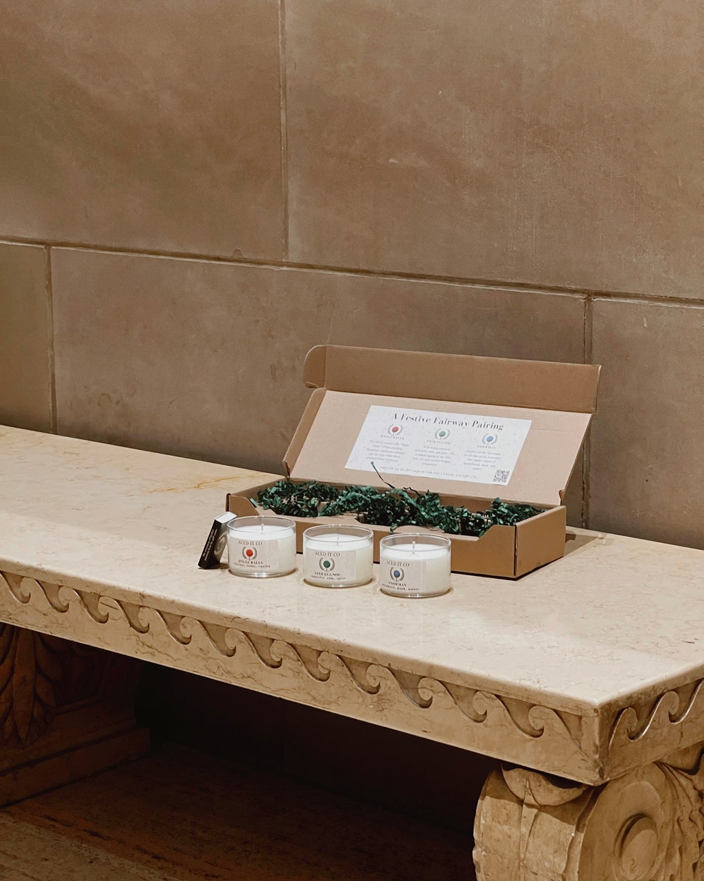 A Festive Fairway Pairing